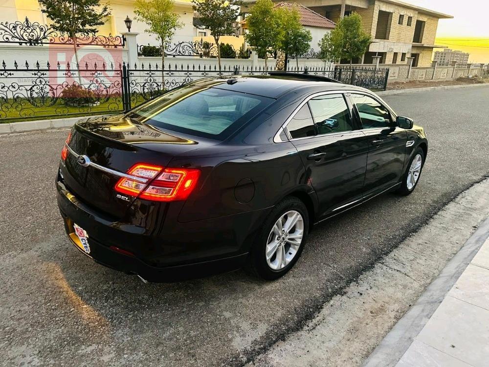 فورد تورس